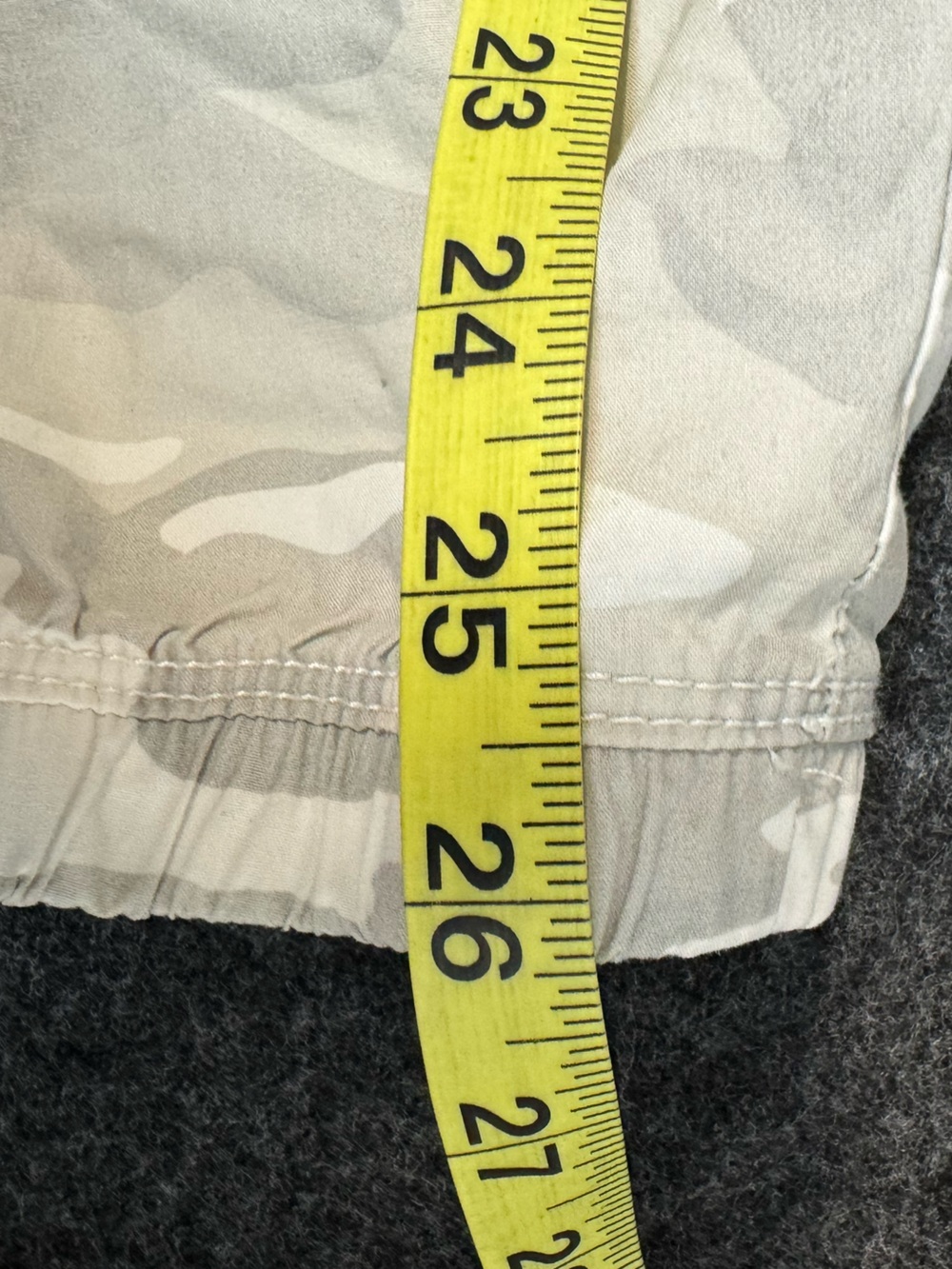 Calvin Klein Performance women's crop cargo pants in a grey and white camouflage - Picture 5 of 6